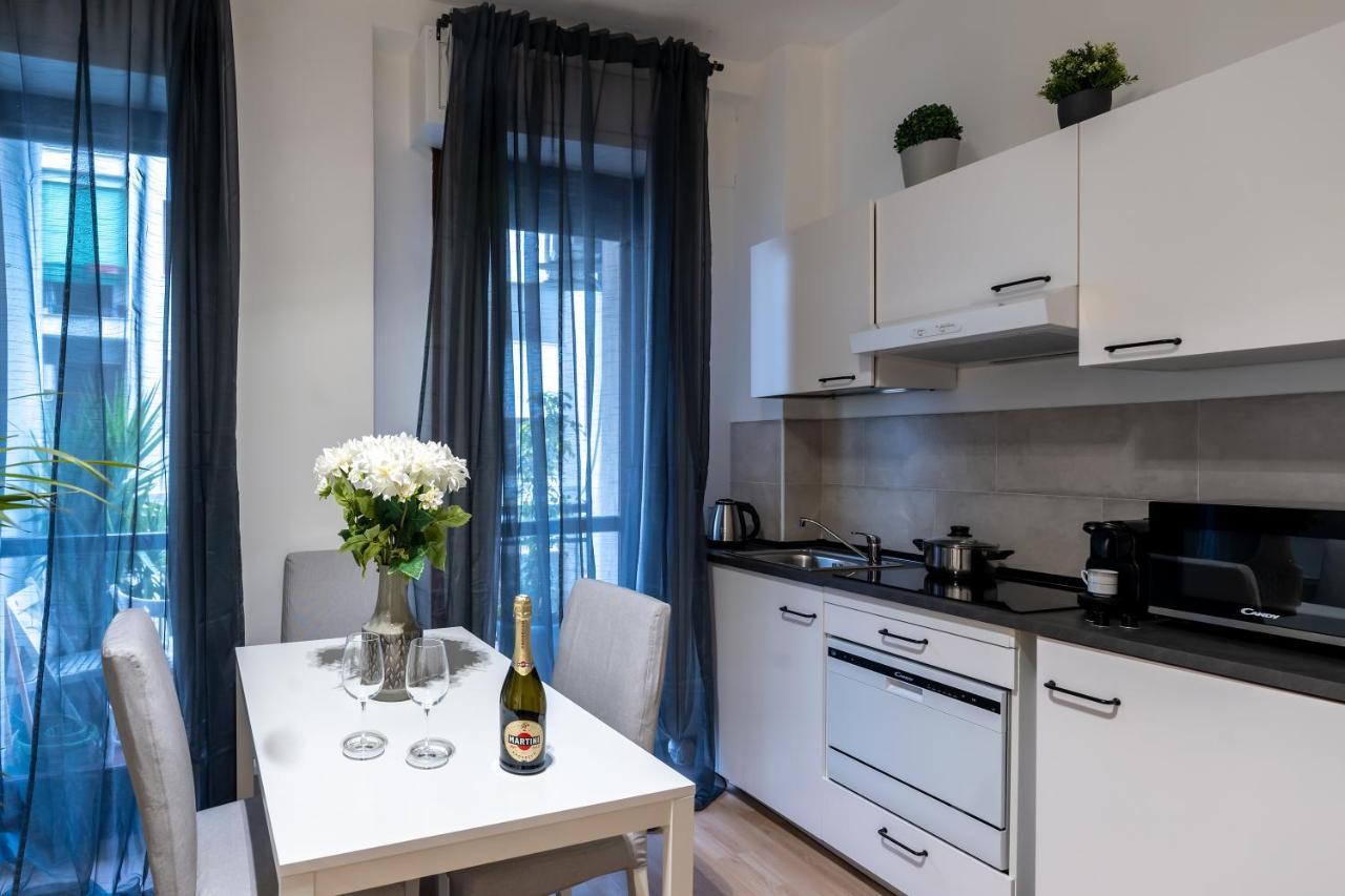 Suite 1,2 Porta Milano Centro Parking Free Exterior photo